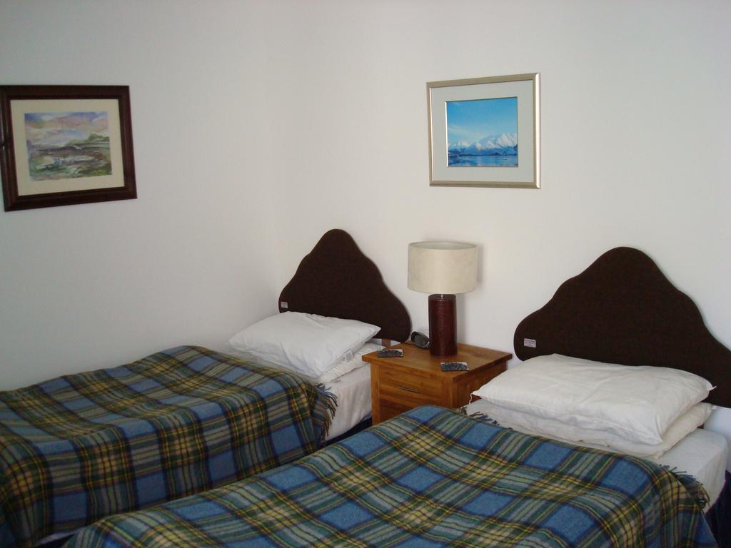 Harris White Cottage Rodel Buitenkant foto