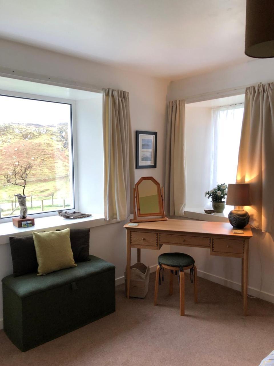 Harris White Cottage Rodel Buitenkant foto